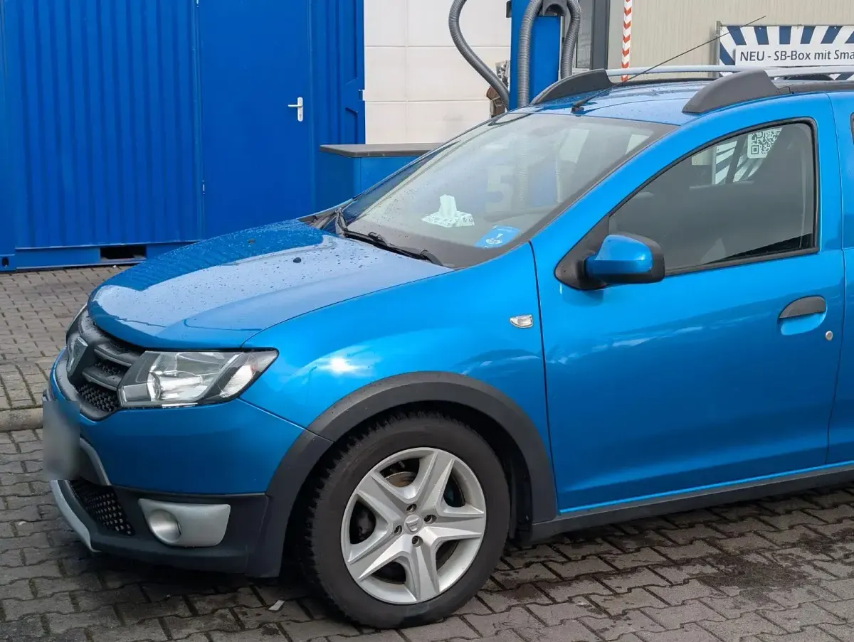 Second-hand Dacia Sandero Stepway 90 CP (66 kW) 2015 Albastru Berlinǎ