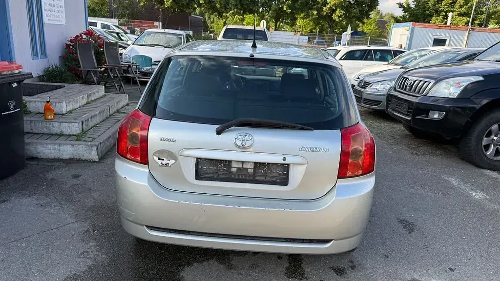 Gebraucht Toyota Corolla Executive 110 PS (80 kW) 2006 Silber Limousine