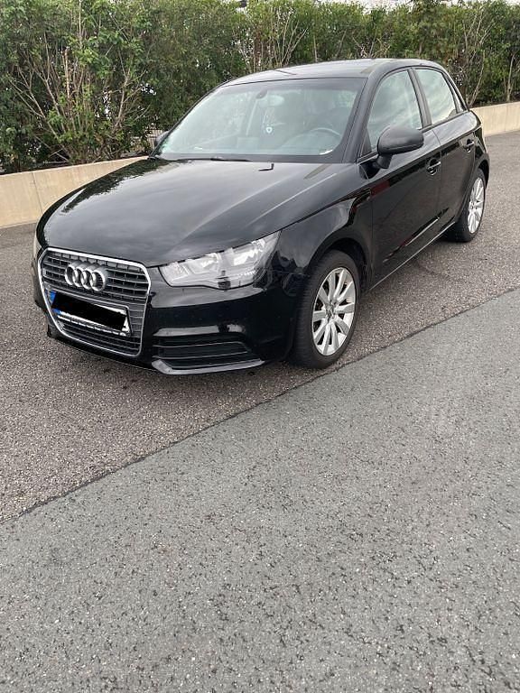 Schwarz Gebraucht 2013 Audi A1 Sportback Attraction Kleinwagen | 6.300 € (Guter Preis) - Bild 1/4