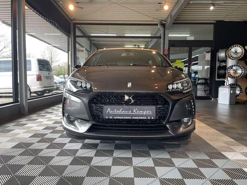 Gebraucht DS Automobiles DS3 110 PS (80 kW) 2018 Grau Kleinwagen