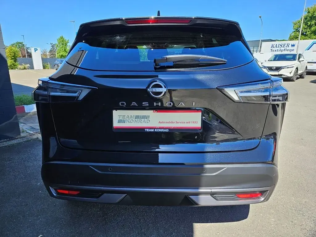 Neu Nissan Qashqai N-Connecta 158 PS (116 kW) 2026 Schwarz SUV