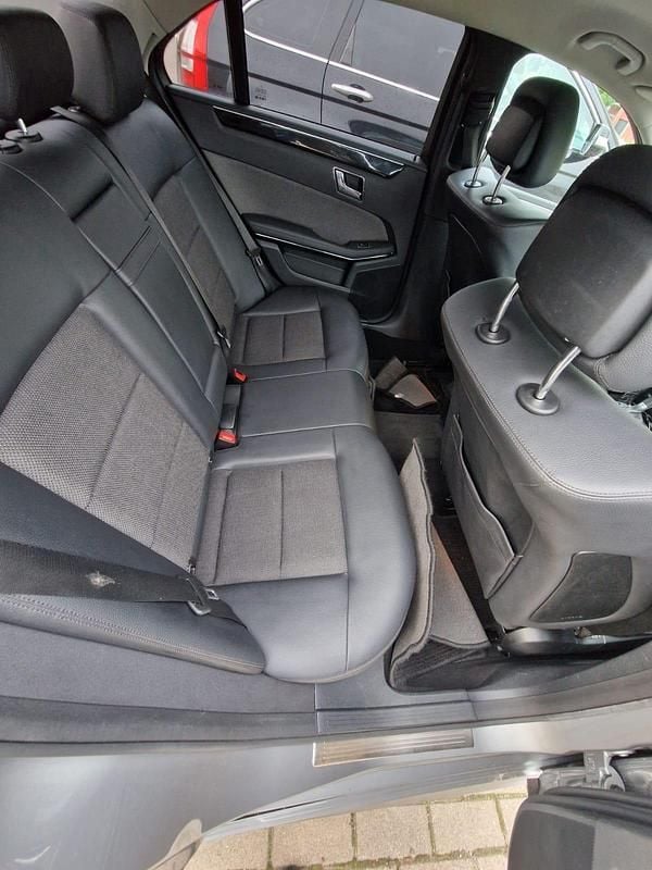 Gebraucht Mercedes E250 204 PS (150 kW) 2009 Limousine