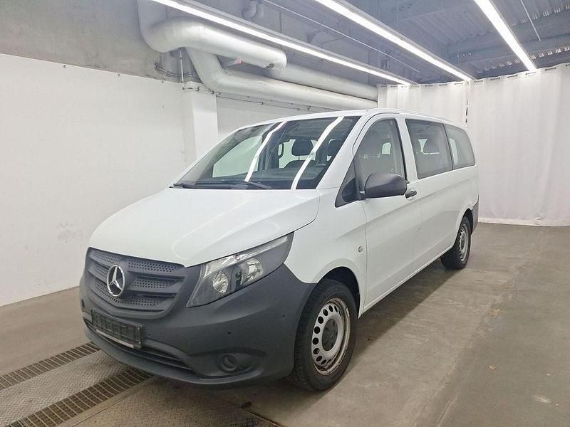 Weiß Gebraucht 2020 Mercedes Vito Kombi | 32.439 € (Guter Preis) - Bild 1/4