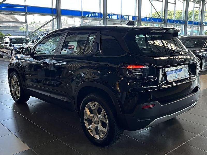 Gebraucht Jeep Avenger Summit 101 PS (74 kW) 2024 Schwarz solid black clear coat SUV