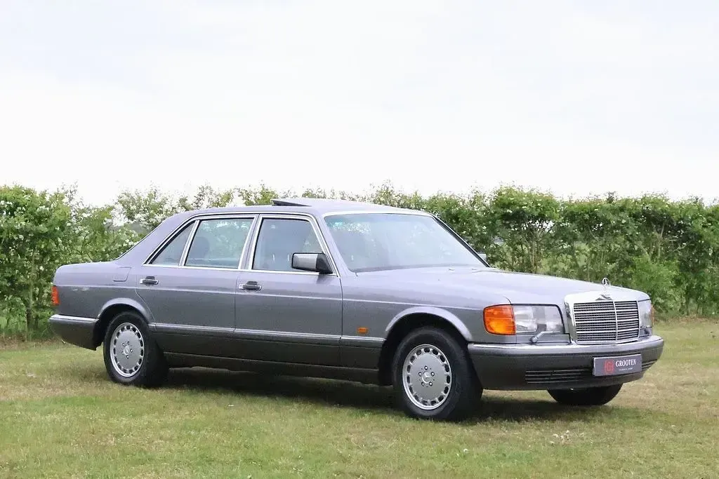 Gebraucht Mercedes 560 279 PS (205 kW) 1989 Grau Limousine