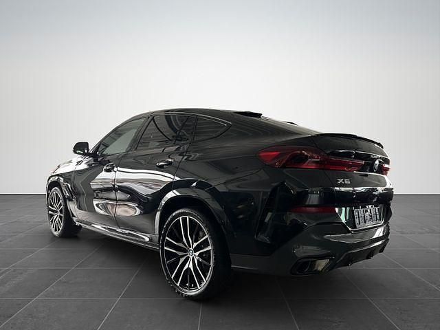 Gebraucht BMW X6 M Sport 286 PS (210 kW) 2025 Black sapphire black sapphire SUV
