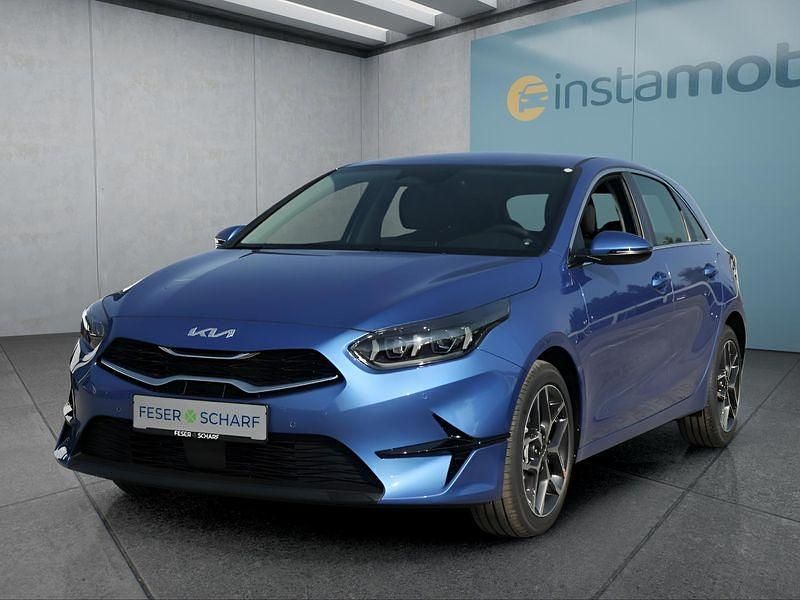 Blau Gebraucht 2024 Kia Ceed Spirit Kleinwagen | 29.199 € (Teuer) - Bild 1/4