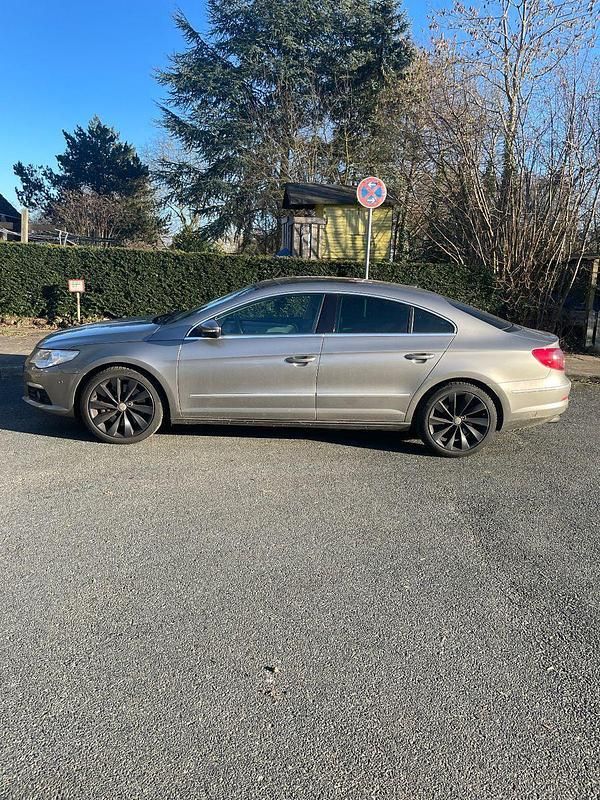 Gebraucht VW Passat 299 PS (219 kW) 2009 Beige Coupé