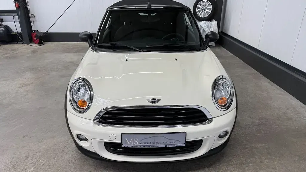 Second-hand Mini One Cabriolet 98 CP (72 kW) 2014 Alb Cabrio