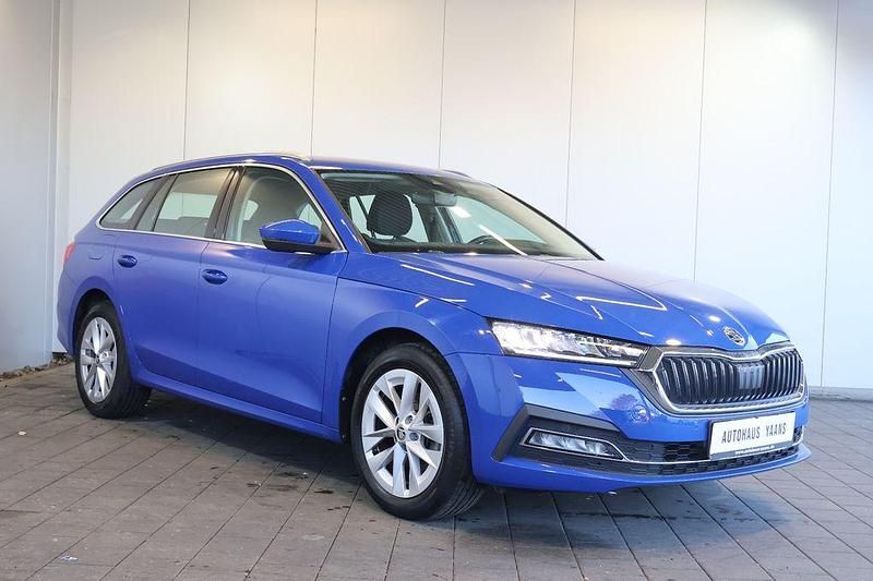 Second-hand Skoda Octavia Style 150 CP (110 kW) 2022 Albastru Berlinǎ
