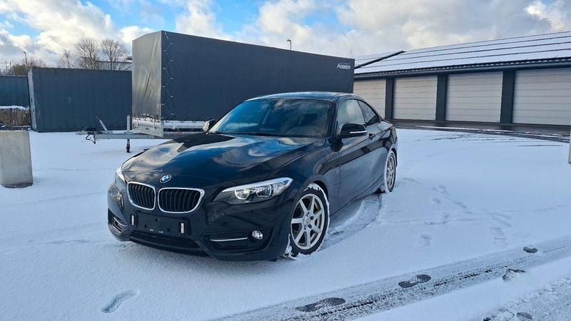 Schwarz Gebraucht 2014 BMW 220 Sport Line Coupé | 10.800 € (Fairer Preis) - Bild 1/4