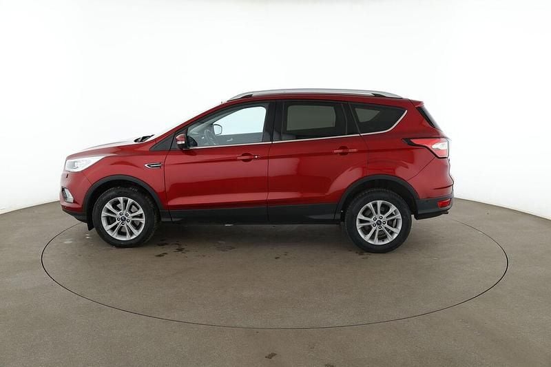 Gebraucht Ford Kuga Titanium 180 PS (132 kW) 2019 Rot SUV