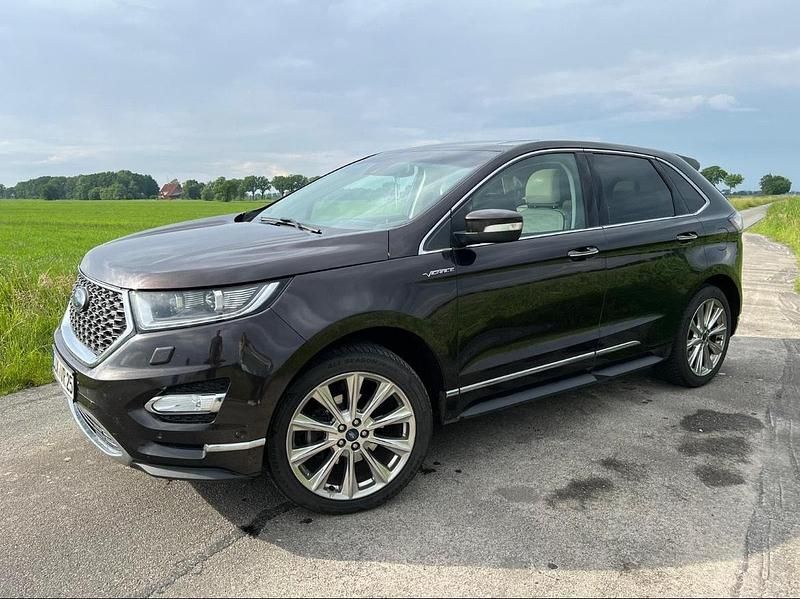 Braun Gebraucht 2018 Ford Edge Vignale SUV | 16.150 € (Fairer Preis) - Bild 1/4