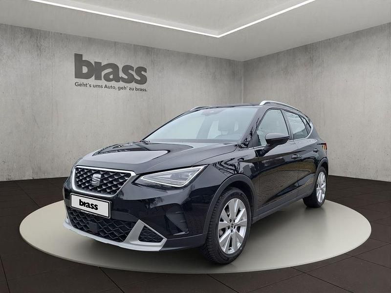 Midnight schwarz metallic Gebraucht 2023 Seat Arona Xperience SUV | 21.450 € (Etwas zu teuer) - Bild 1/4