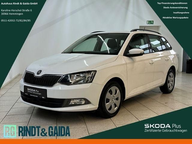 Weiss Gebraucht 2018 Skoda Fabia Ambition Kombi | 11.999 € (Guter Preis) - Bild 1/4