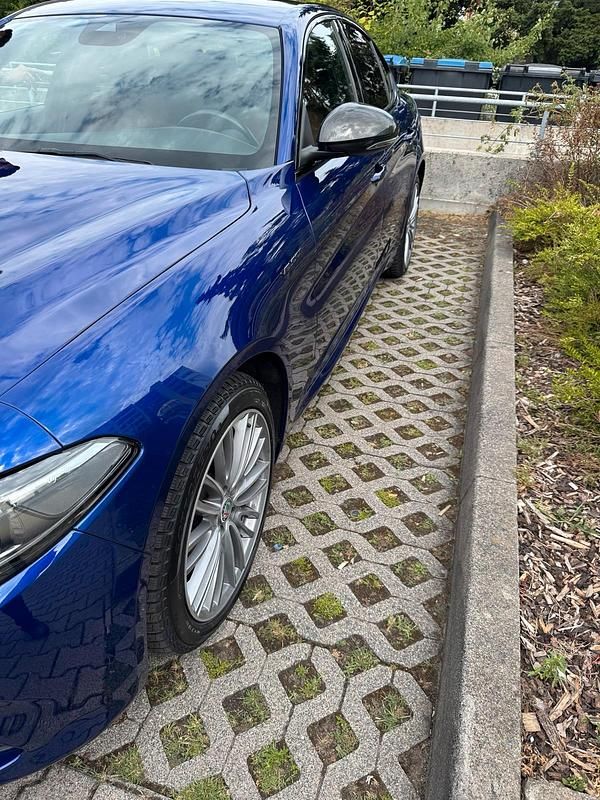 Gebraucht Alfa Romeo Giulia Veloce 211 PS (155 kW) 2020 Blau Limousine
