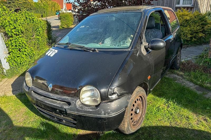 Usata Renault Twingo 58 CV (42 kW) 2002 Nero Utilitaria