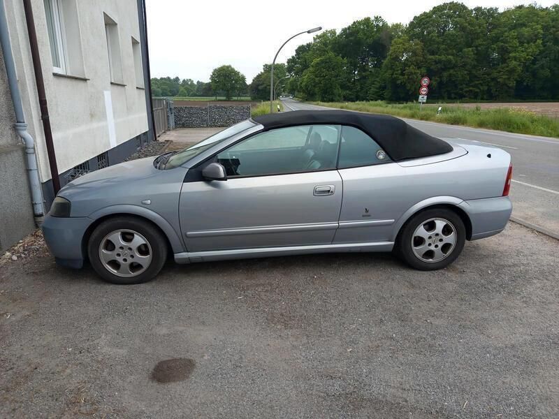 Silber Gebraucht 2001 Opel Astra Cabriolet Cabrio | 900 € (Guter Preis) - Bild 1/4