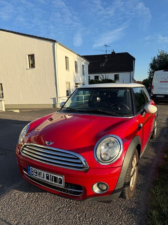 Rot Gebraucht 2008 Mini Cooper D Kleinwagen | 4.999 € (Etwas zu teuer) - Bild 1/4