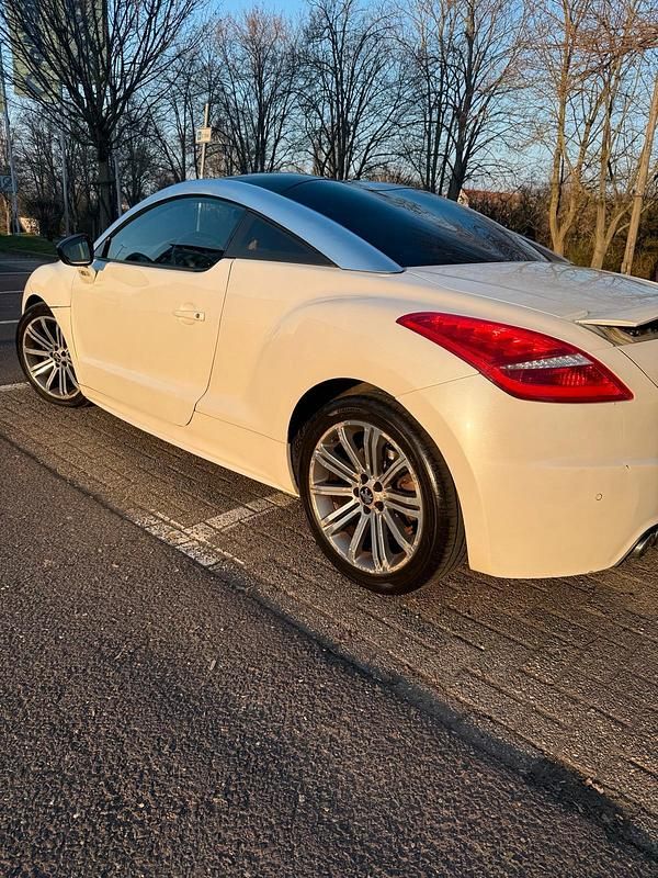 Gebraucht Peugeot RCZ 163 PS (119 kW) 2012 Weiß Coupé