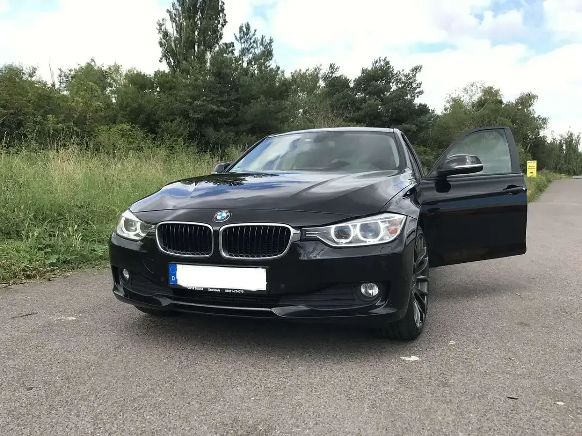 Brugt BMW 320 Sport Line 184 HK (135 kW) 2013 Sort Stationcar