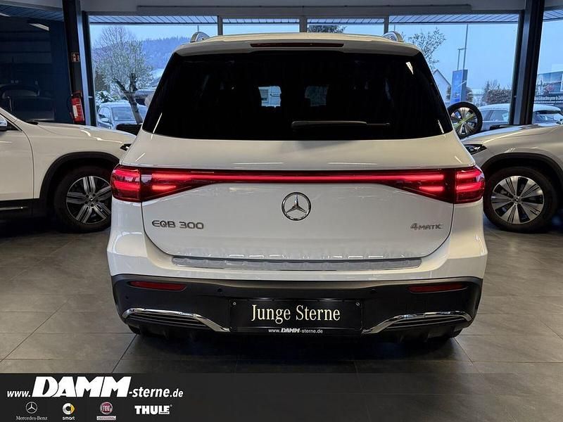 Gebraucht Mercedes EQB300 AMG 167 kW (228 PS) 2025 Polarweiß SUV