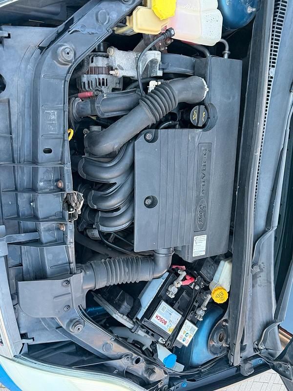 Gebraucht Ford Fiesta 80 PS (58 kW) 2005 Blau Kleinwagen