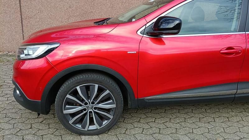 Gebraucht Renault Kadjar Bose Edition 163 PS (119 kW) 2017 Rot SUV