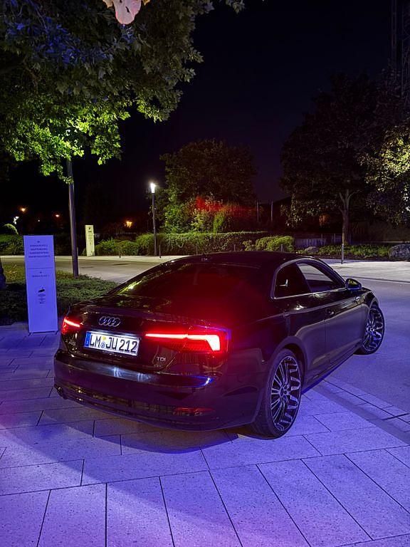 Second-hand Audi A5 Ambiente 190 CP (139 kW) 2017 Negru Coupe