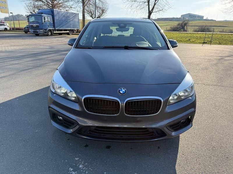 Gebraucht BMW 216 Advantage 116 PS (85 kW) 2017 Grau Kombi