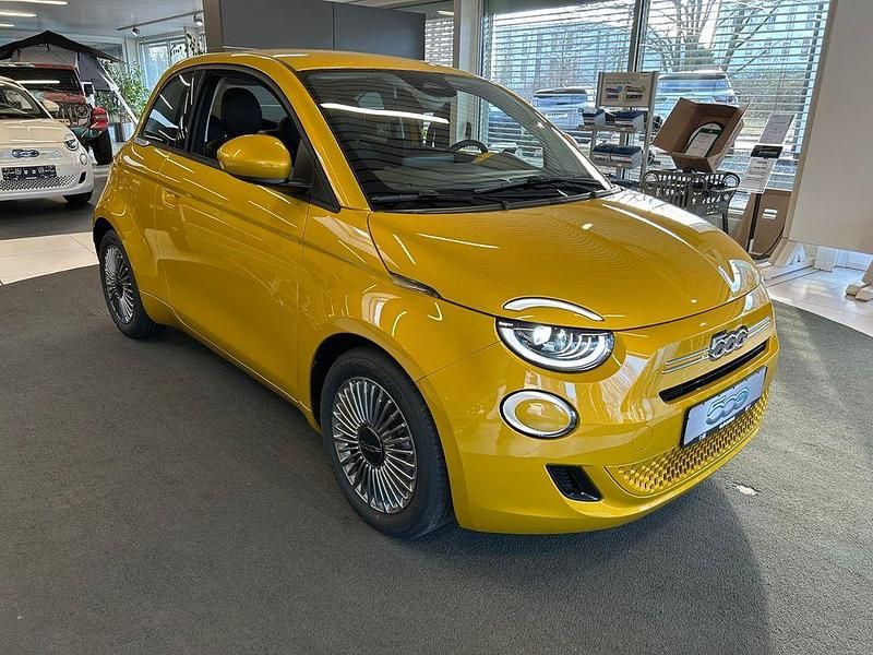 Neu Fiat 500 65 PS (47 kW) 2026 Gelb Kleinwagen