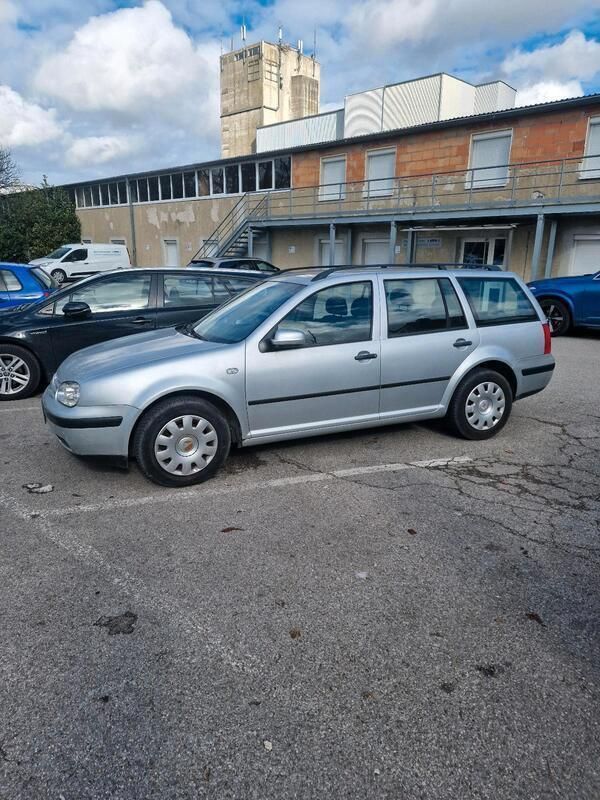 Silber Gebraucht 2003 VW Golf IV Kombi | 2.500 € (Fairer Preis) - Bild 1/4