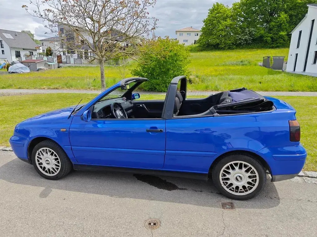 Brugt VW Golf Cabriolet 101 HK (74 kW) 1998 Blå Cabriolet