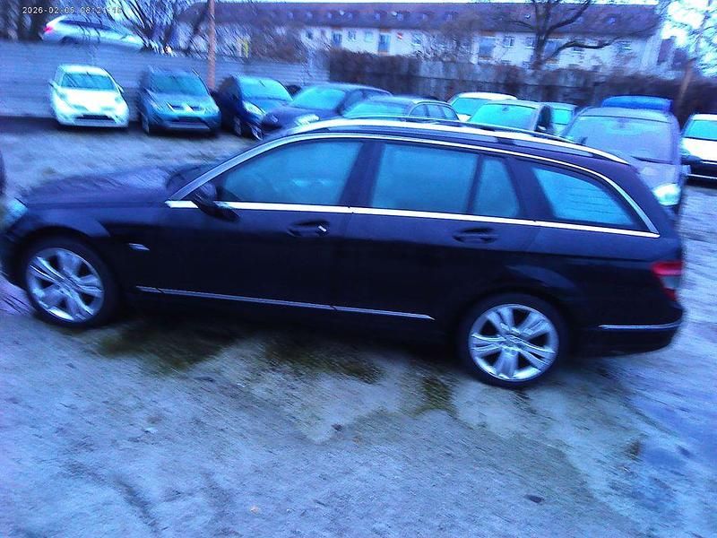 Gebraucht Mercedes C200 Avantgarde 136 PS (100 kW) 2008 Schwarz Limousine
