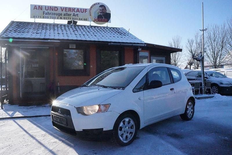 Gebraucht Mitsubishi Colt Inform 75 PS (55 kW) 2009 Weiß Kleinwagen