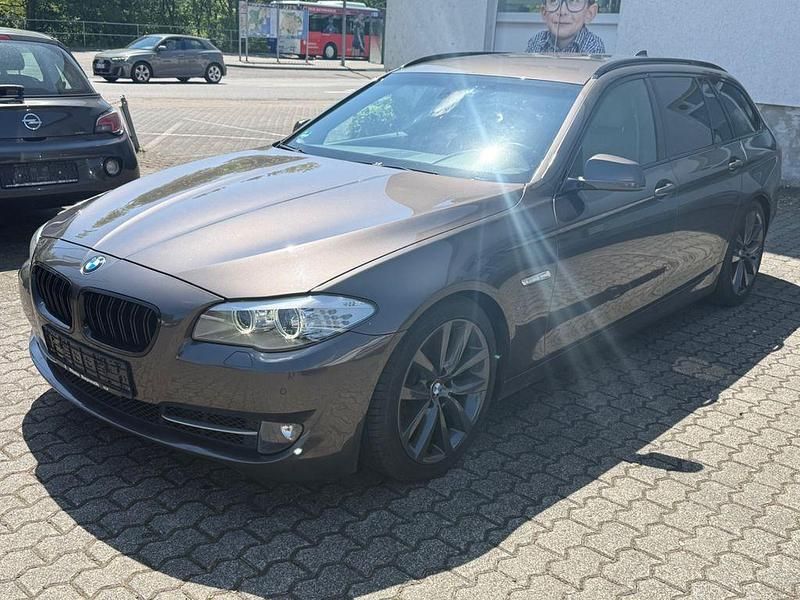 Gebraucht BMW 530 M Performance 258 PS (189 kW) 2012 Braun Kombi