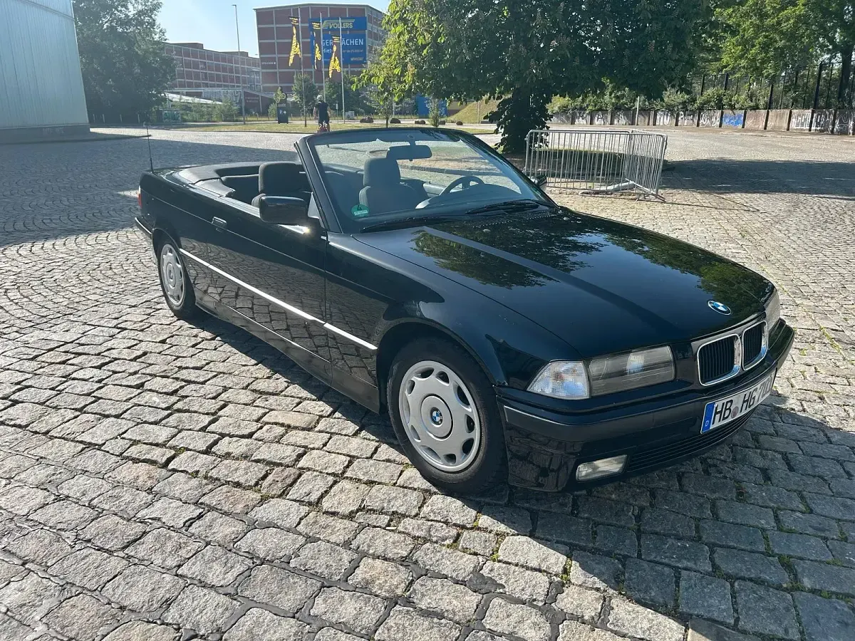Gebraucht BMW 320 Cabriolet 150 PS (110 kW) 1993 Schwarz Cabrio