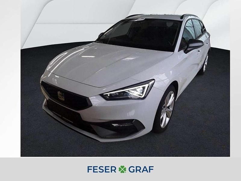 Glacial weiß metallic Gebraucht 2025 Seat Leon FR Kombi | 27.880 € (Fairer Preis) - Bild 1/4