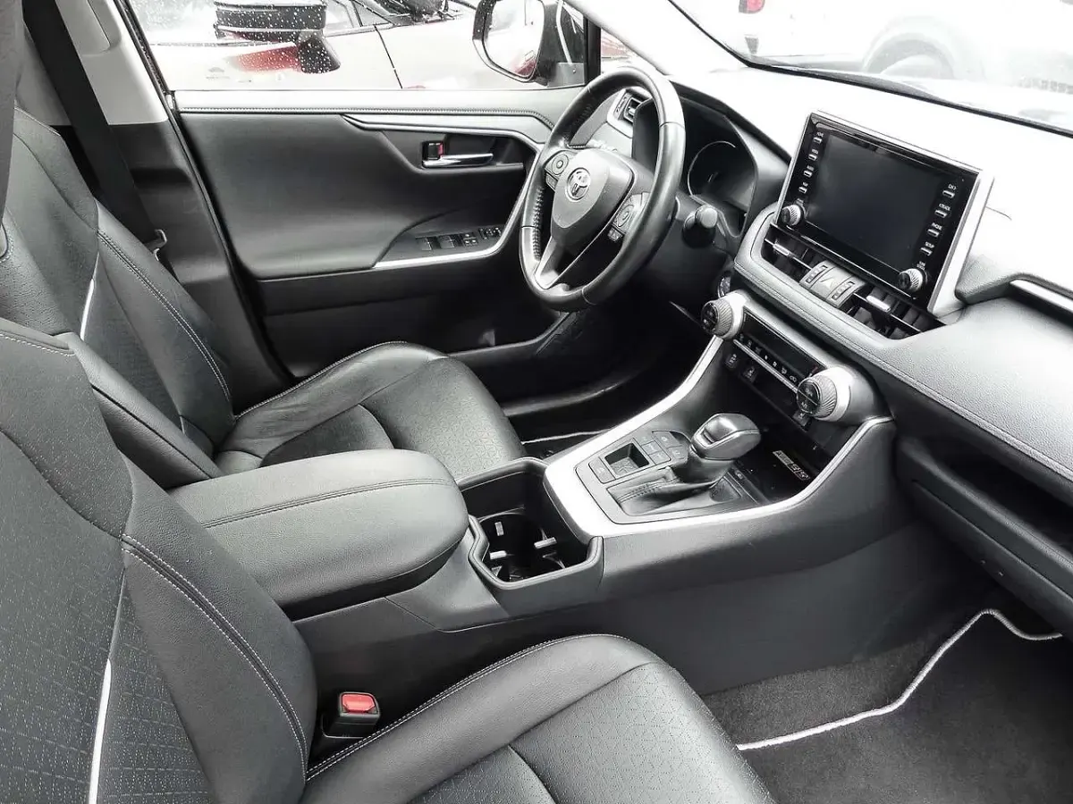 Gebraucht Toyota RAV4 Hybrid Team 218 PS (160 kW) 2022 Schwarz SUV