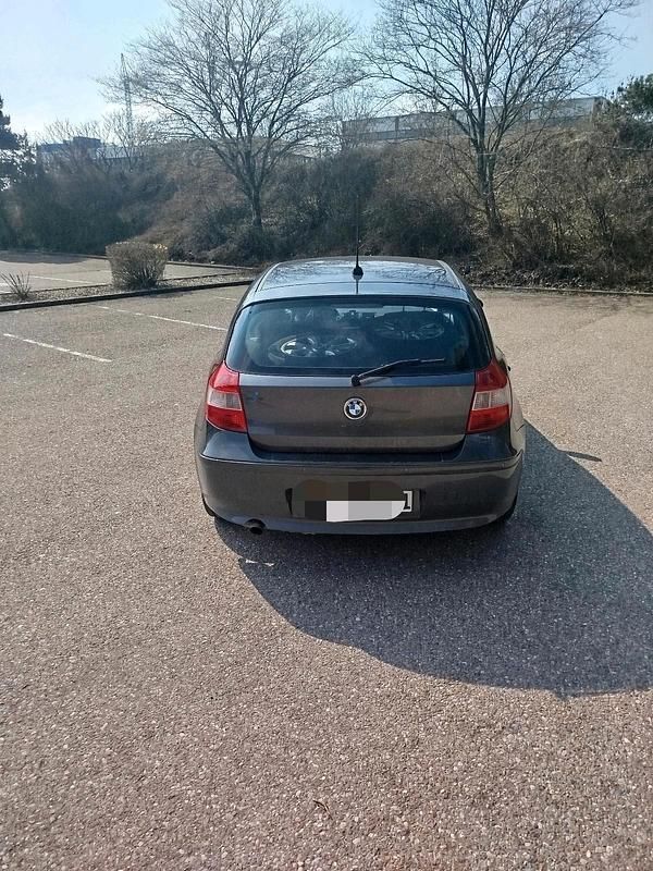Gebraucht BMW 116 116 PS (85 kW) 2005 Grau Kleinwagen