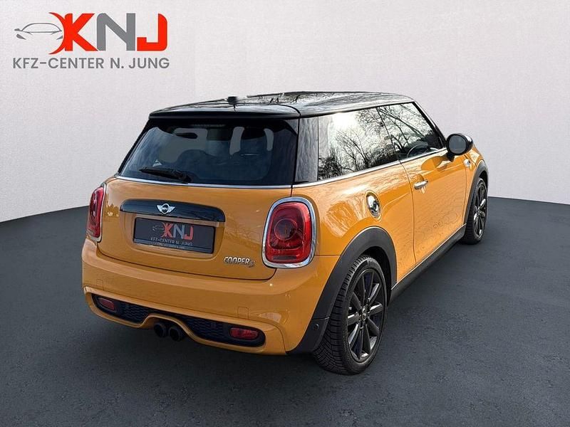 Gebraucht Mini Cooper S Chili 192 PS (141 kW) 2015 Orange Kleinwagen