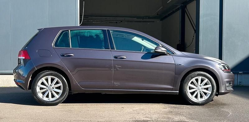 Gebraucht VW Golf VII LOUNGE 150 PS (110 kW) 2015 Schwarz Limousine