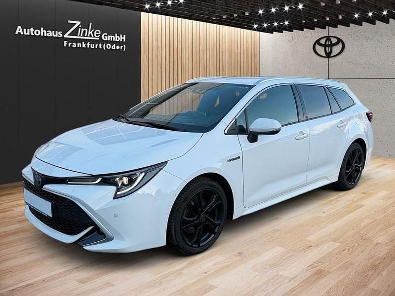 Weiß Gebraucht 2020 Toyota Corolla Lounge Kombi | 18.990 € (Guter Preis) - Bild 1/4