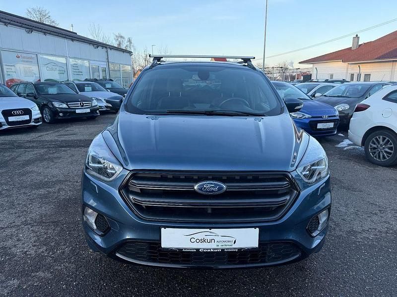 Gebraucht Ford Kuga ST-Line 150 PS (110 kW) 2019 Blau SUV
