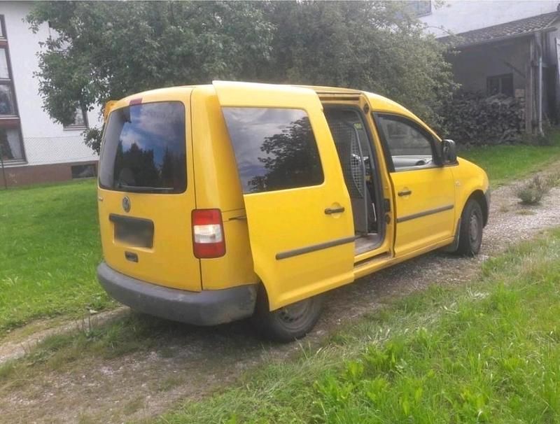 Second-hand VW Caddy 74 CP (54 kW) 2007 Galben Monovolum