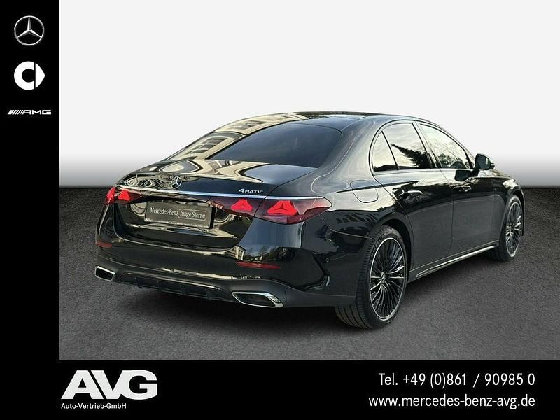 Gebraucht Mercedes E400 AMG 381 PS (280 kW) 2024 Lack obsidianschwarz Limousine