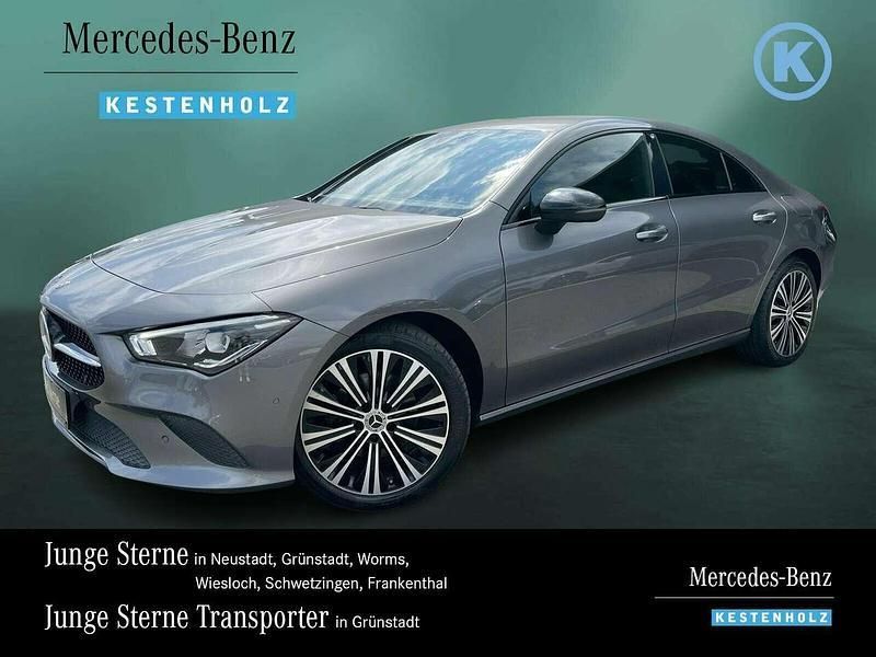 Mountaingrau Gebraucht 2020 Mercedes CLA200 Progressive Coupé | 26.660 € (Fairer Preis) - Bild 1/4