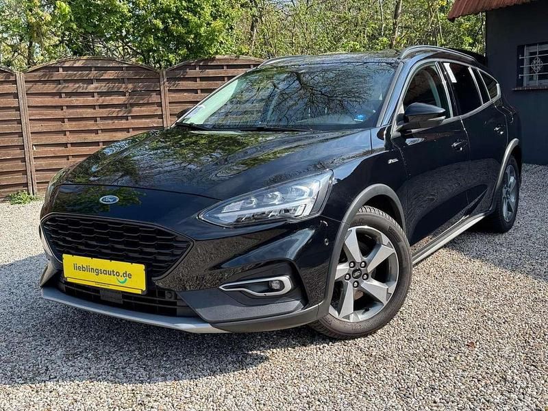 Second-hand Ford Focus Active 150 CP (110 kW) 2019 Negru Break