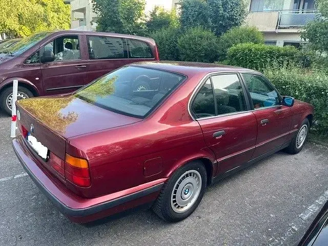 Gebraucht BMW 520 150 PS (110 kW) 1995 Rot Limousine
