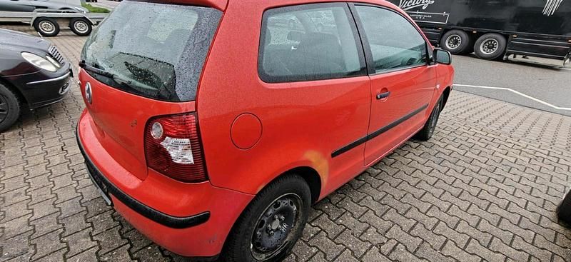 Gebraucht VW Polo 54 PS (39 kW) 2003 Rot Kleinwagen